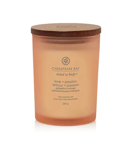 Love + Passion geurkaars 250 g