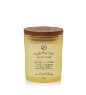Bougie parfumée Chesapeake Bay Strength + Energy Ananas Noix de Coco 96 g