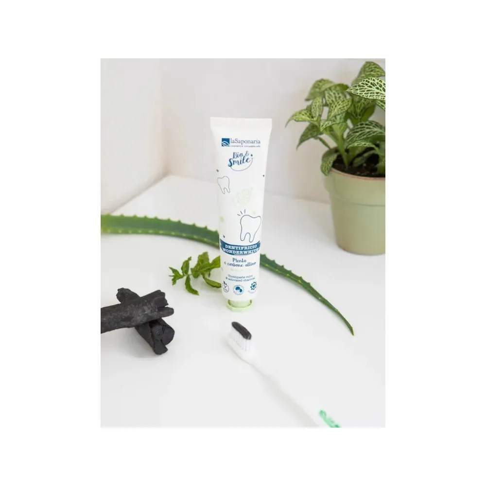 laSaponaria Whitening tandpasta WonderWhite - munt en actieve kool BIO (75 ml)