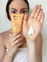 laSaponaria Crème corporelle hydratante à l'huile d'argan bio et à la vitamine C 30 ml - pour une peau éclatante et douce