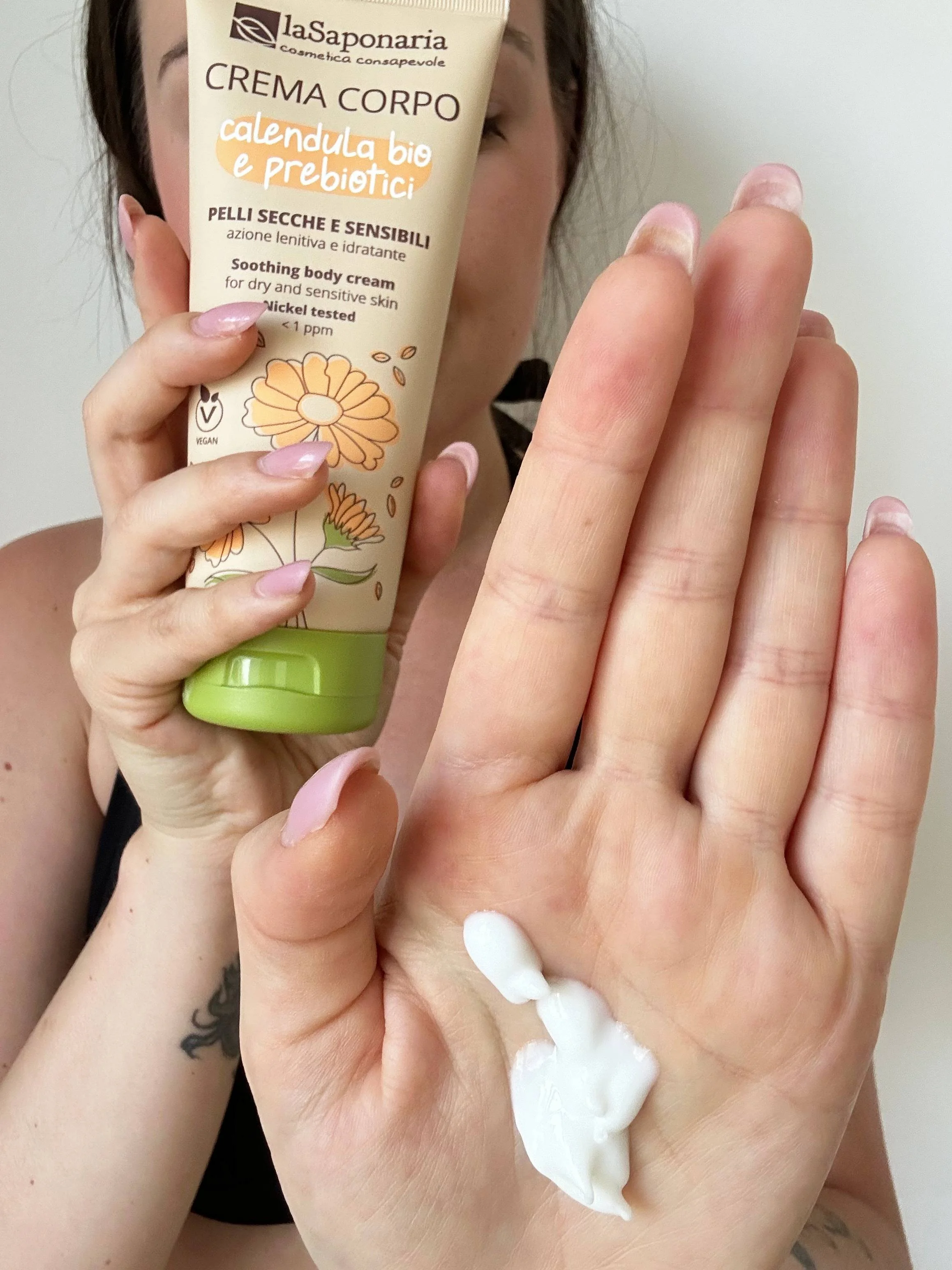 laSaponaria Crème pour le corps au calendula BIO et aux prébiotiques pour peaux sensibles (200 ml) - nourrit, apaise et hydrate