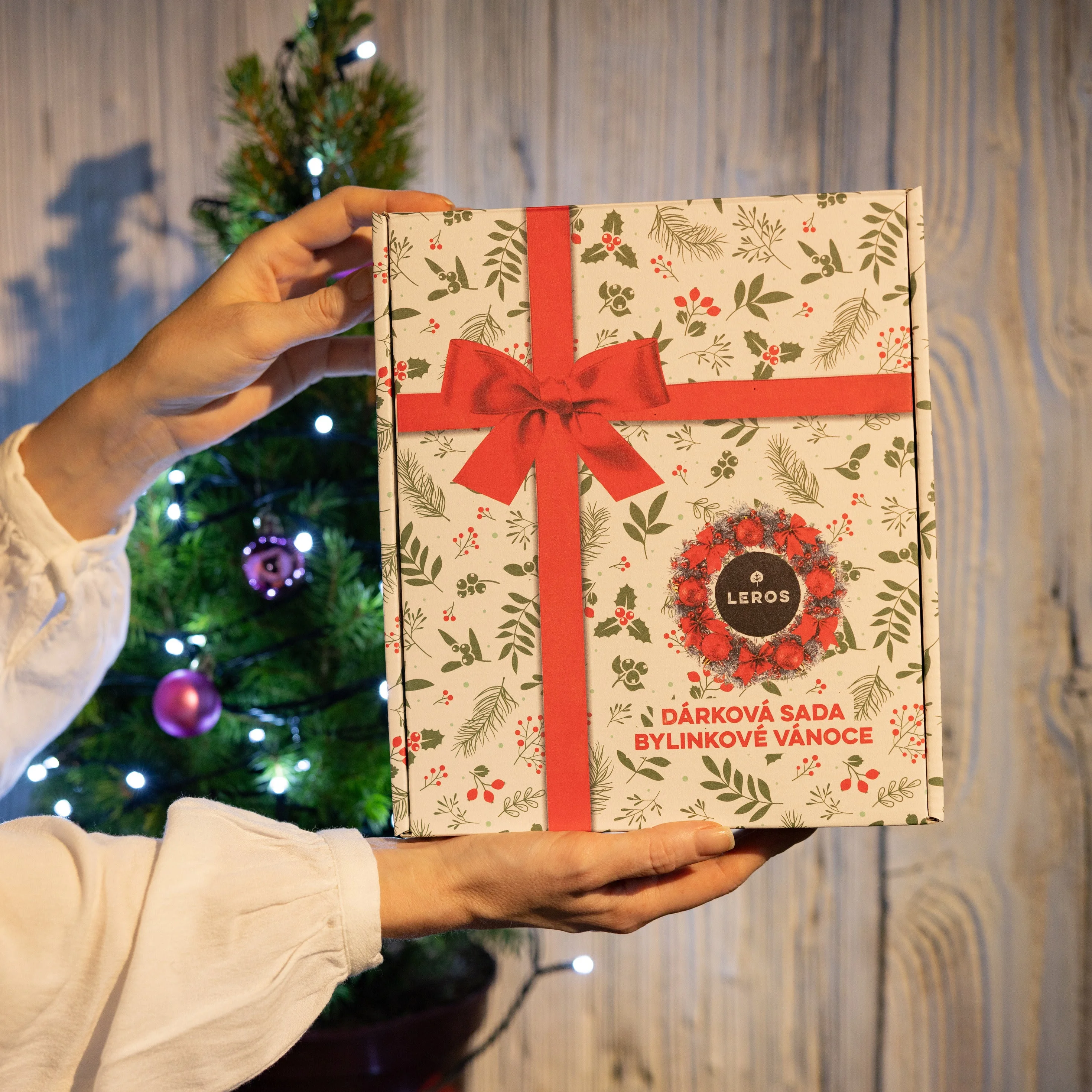 LEROS Coffret cadeau (3 pièces) - Noël aux plantes - sirop aux plantes et 2 types de thés