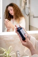 Officina Naturae Shampooing Ultra Delicato pour cuir chevelu très sensible (250 ml) - convient également aux personnes atteintes de sensibilité chimique multiple (MCS)