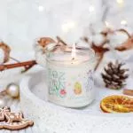 Rozvoněno Bougie parfumée - Ambiance hivernale (130 ml) - à l'orange, au clou de girofle et à la cannelle