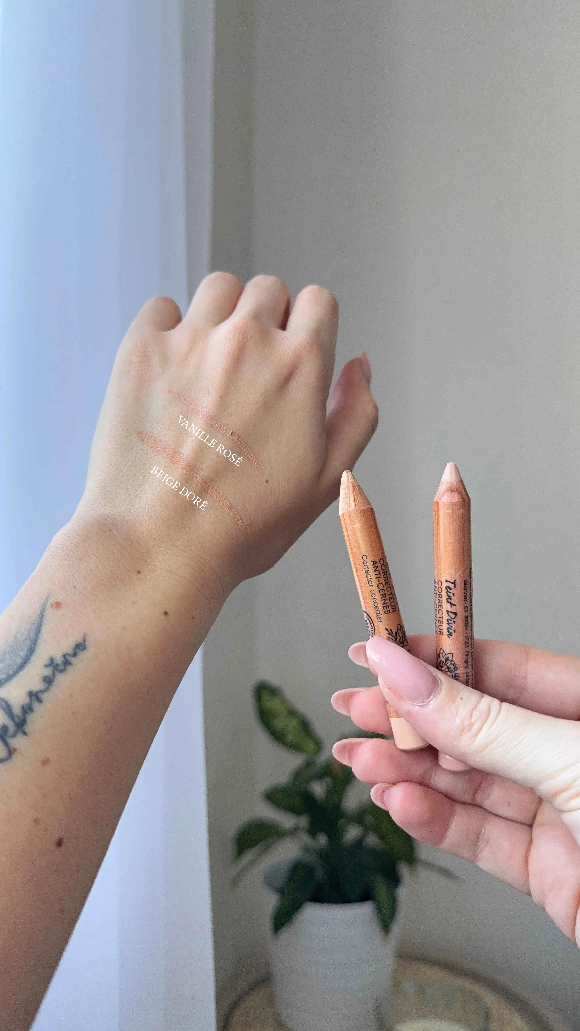 SO’BiO étic Correcteur BIO (4 g) 25 BEIGE DORÉ — beige doré - couvre les imperfections de la peau