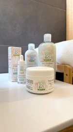 SO’BiO étic Crème corps nourrissante au lait d’ânesse BIO (200 ml) - convient aussi aux peaux sensibles