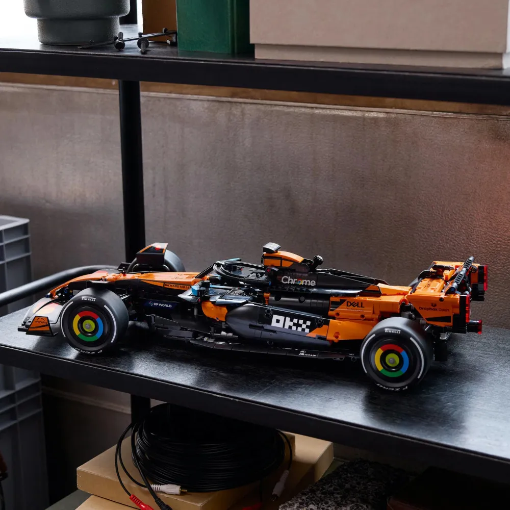 Technic 42228 Voiture McLaren MCL39 F1®