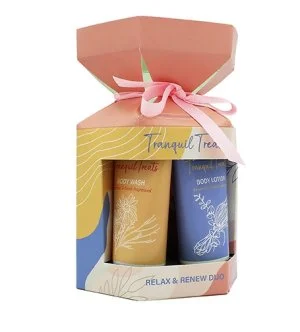 The Indulgent Bathing Co. Tranquil Treats coffret cadeau gel douche + lait pour le corps 50 ml + éponge de bain