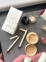 Uoga Uoga Pommade à sourcils crémeuse (2,5 ml) 796 Taupe - Brun moyen - 3 teintes pour des sourcils visiblement plus fournis