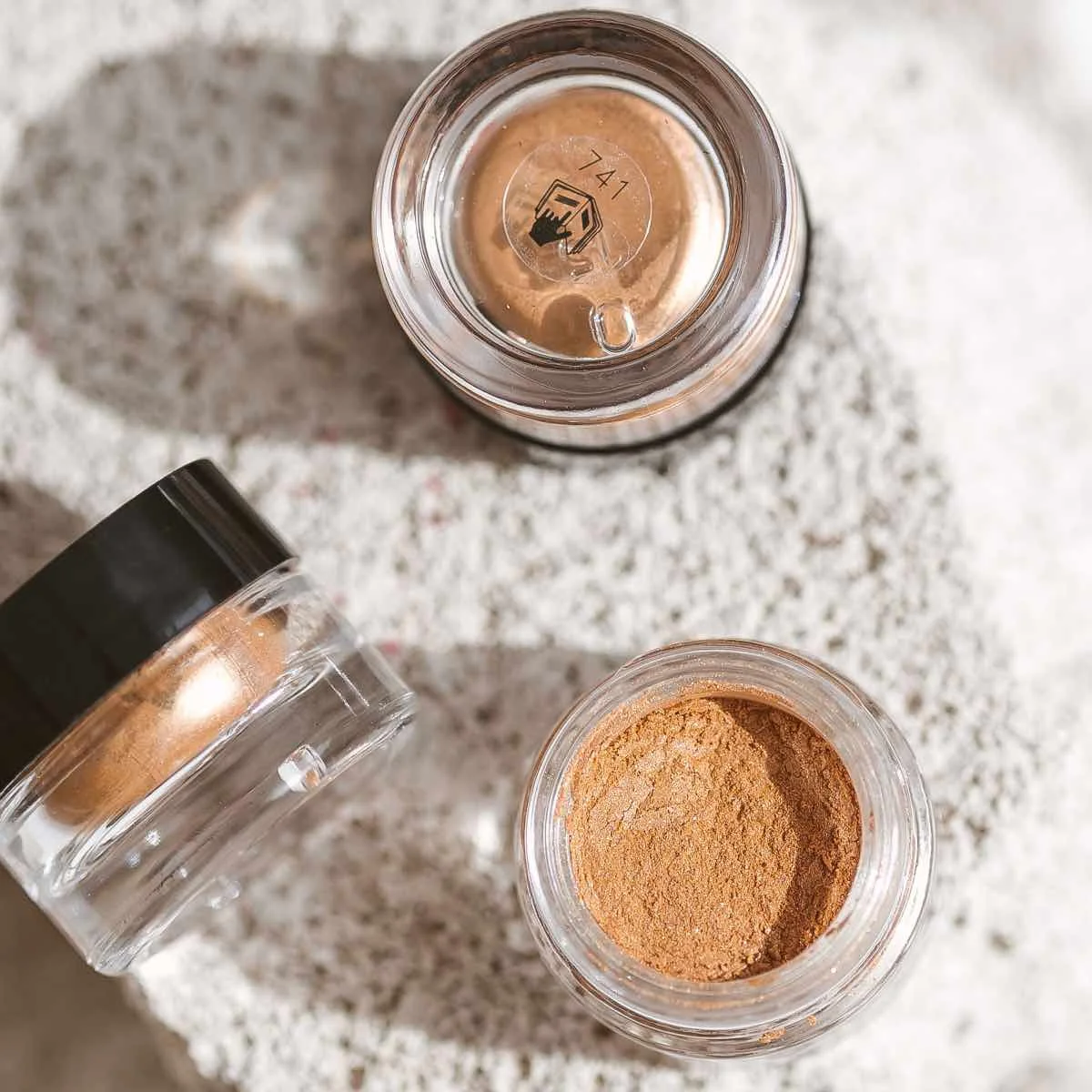 Uoga Uoga Fard à paupières minéral en poudre libre à l'ambre (1 g) 703 Frost - 10 teintes