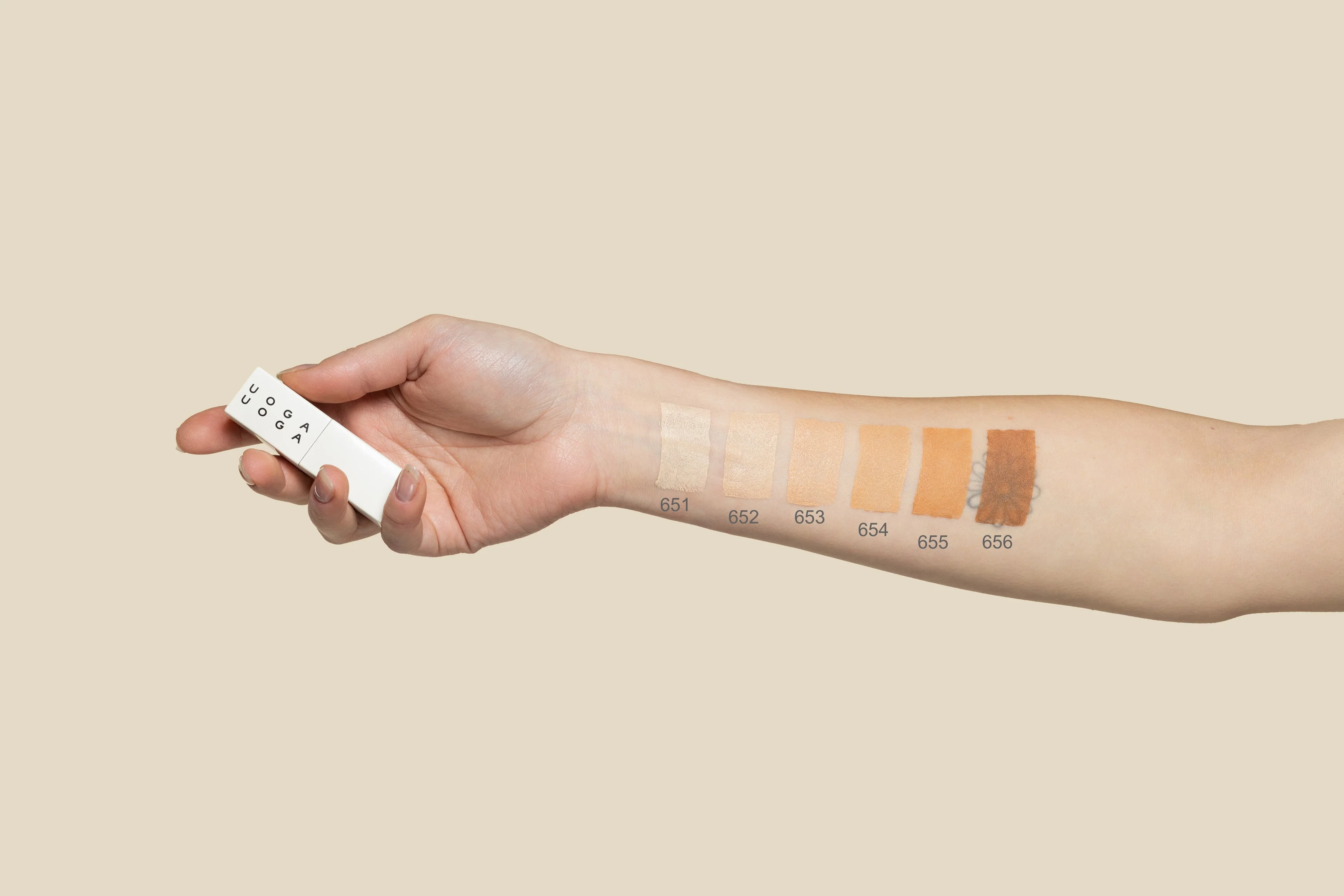 Uoga Uoga Correcteur en stick (4 g) Special Agent 006 - 656 Neutral Deep - agent spécial pour les imperfections du teint