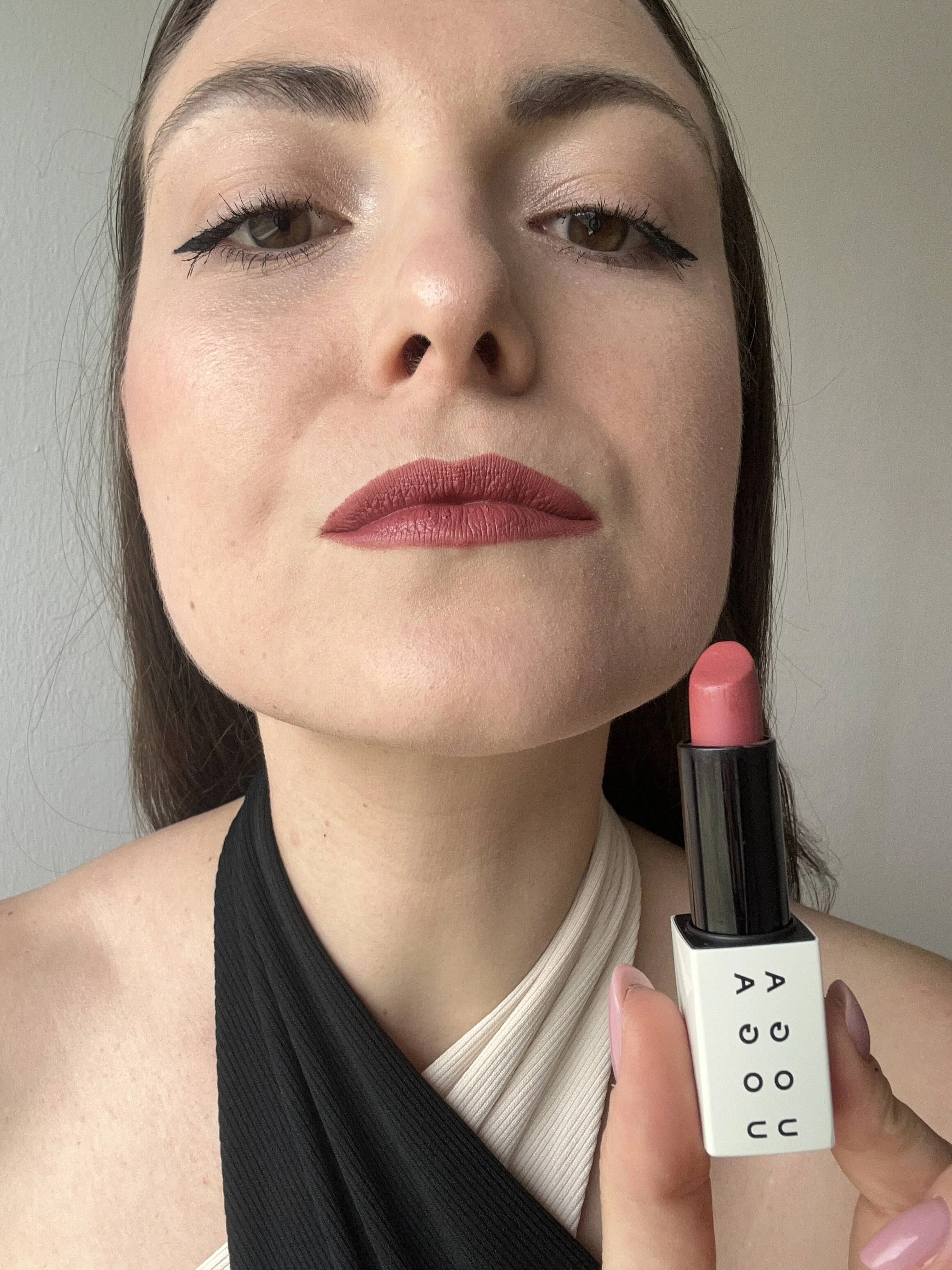 Uoga Uoga Rouge à lèvres nourrissant (4 g) 612 Fireberry - 6 teintes à base de minéraux