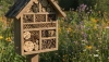Un hôtel à insectes dans le jardin profitera à toute la nature