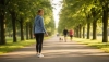 Pourquoi la marche à reculons, ou « retro walking », est-elle de plus en plus populaire