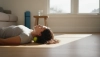 Essayez le relâchement de la nuque avec une balle de tennis