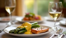 Sauce hollandaise pour tous comme une recette facile pour les gourmets