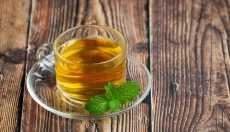 Buvez du thé à la menthe et maintenez votre tension artérielle dans la norme