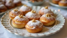 Mini pâtisseries de mariage comme une excellente idée pour votre mariage