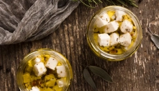 Tout ce que vous devez savoir sur le fromage mariné maison