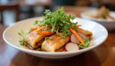 Nem rán et leur goût croustillant vous transportent au Vietnam.