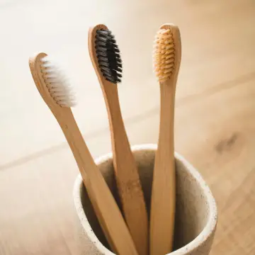 Brosses à dents et hygiène buccale